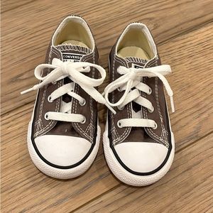 Toddler size 8 grey Converse